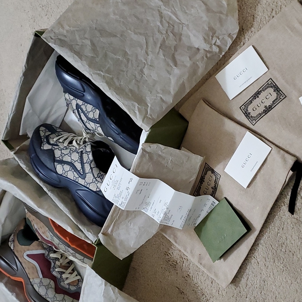 Gucci Rhyton luxury sneakers. Size 10.5 in  tan, khaki, and navy